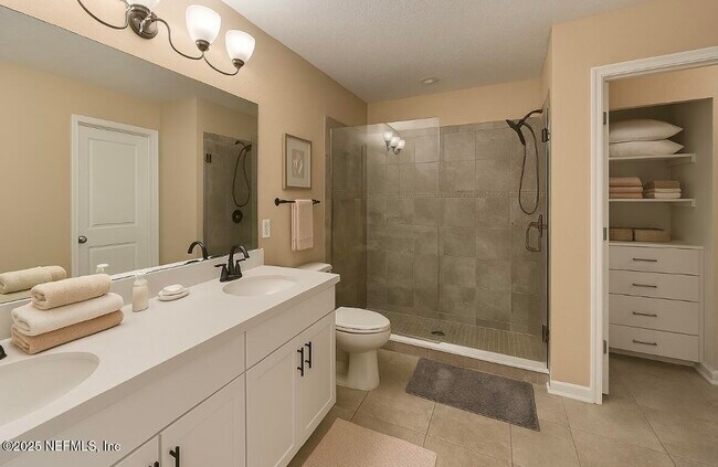 Building Photo - 15702 Chir Pine Dr