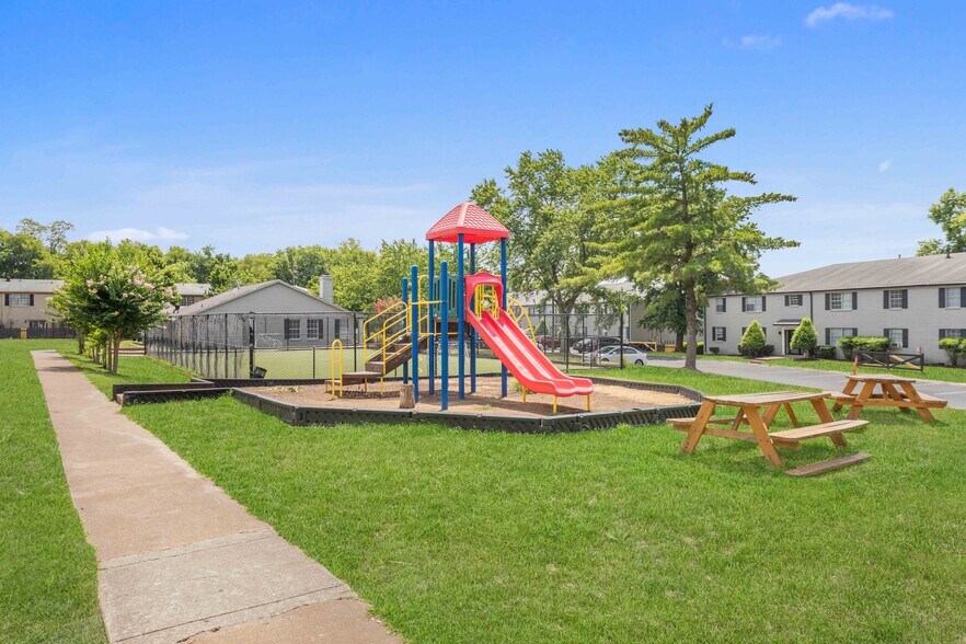 Highlands Apartments 4646 Nolensville Pike Nashville TN 37211