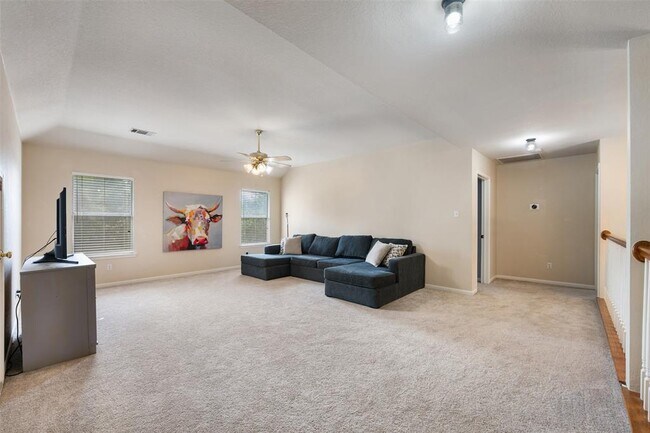 Building Photo - 309 N Carriage Hills Dr