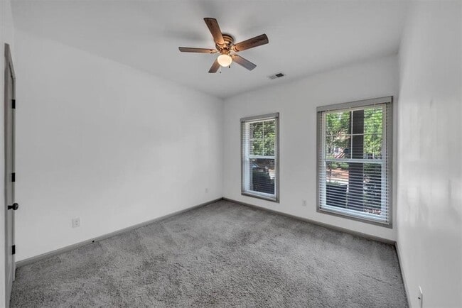 Building Photo - 3643 Princeton Ave