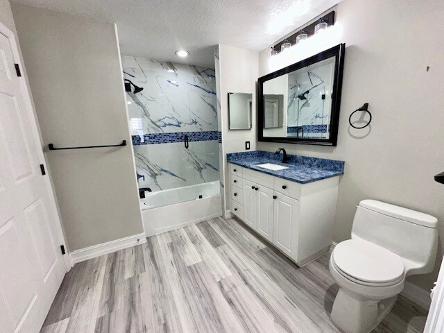 Building Photo - 480 Sail Ln