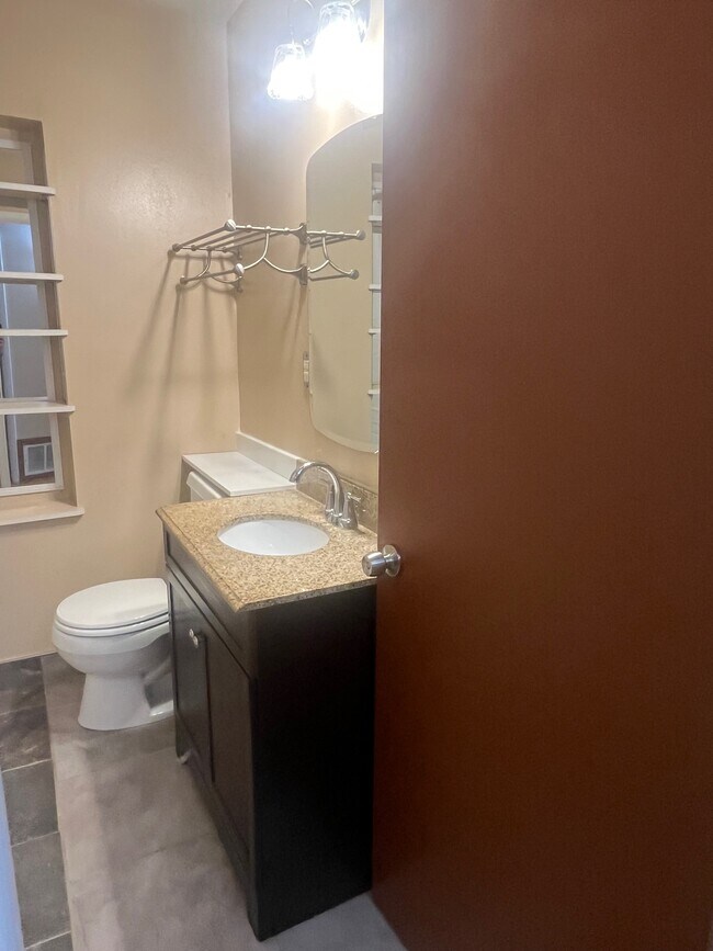 Building Photo - 6448 Iris Way