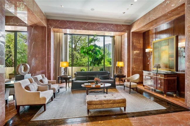 Building Photo - 3510 Turtle Creek Blvd