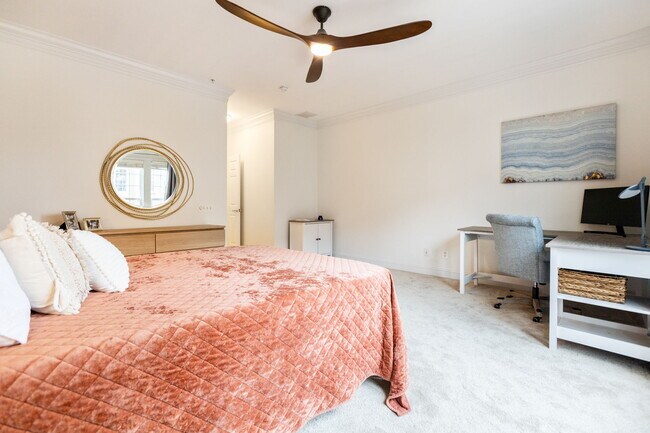 Building Photo - 20657 Sibbald Sq