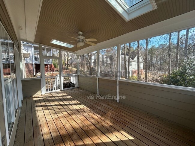 Building Photo - 111 Hanbury Ln