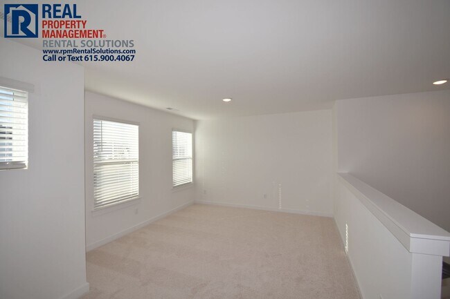 Building Photo - Gorgeous 3 bd home in Murfreesboro off of Veterans Pkwy. Loft and Office!
