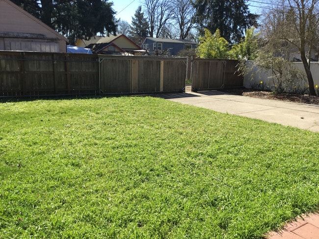 Building Photo - 2 Bedroom House in Whiteaker Area