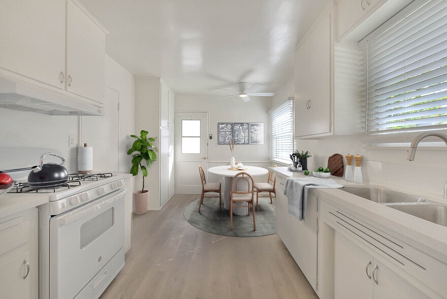 VIRTUAL STAGING - 10860 Oregon Ave