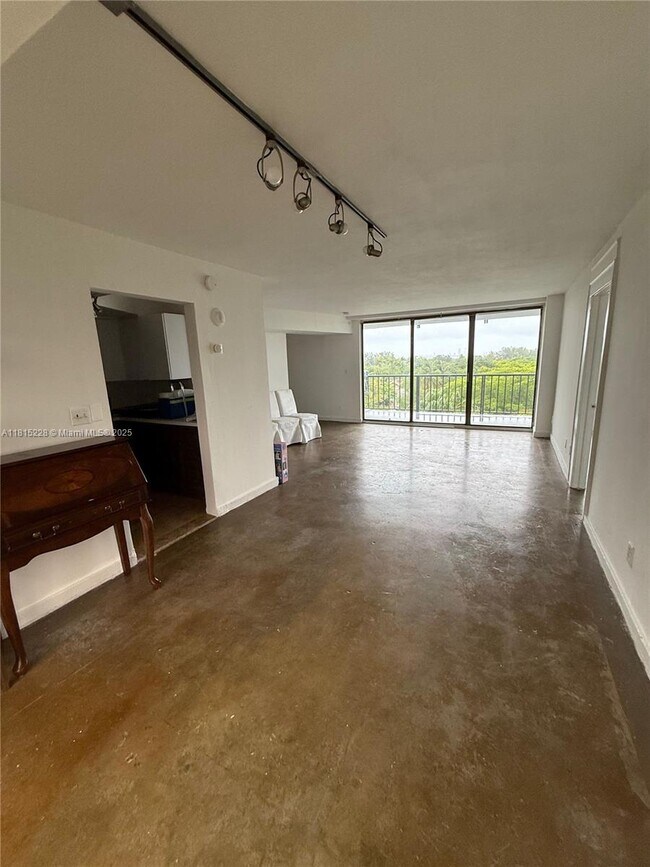 Building Photo - 5701 Biscayne Blvd