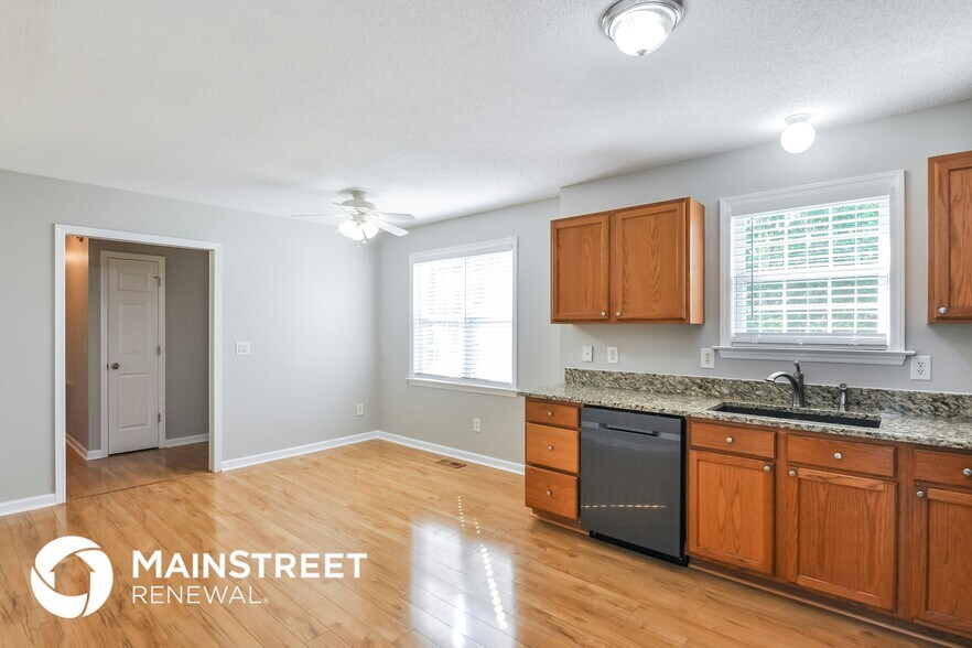 Building Photo - 16 Sodan Dr