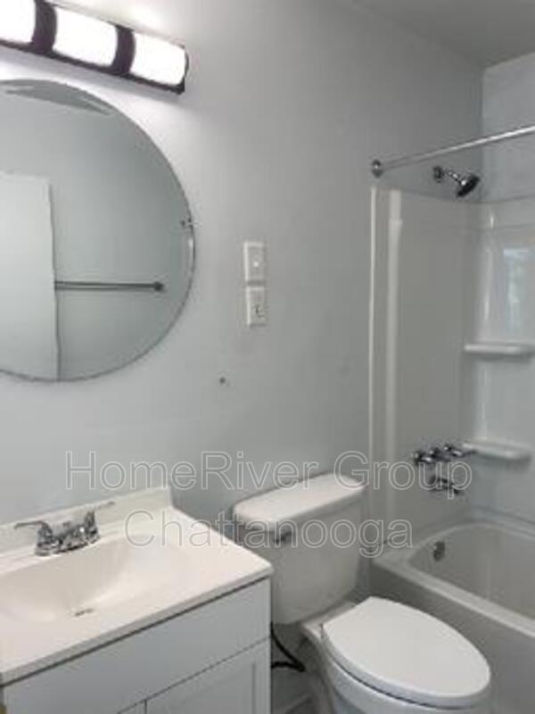 Building Photo - 2027 Lee St