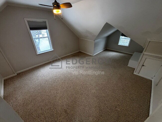 Building Photo - 5053 Grand River Dr NE