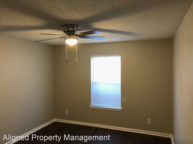 Building Photo - 3 br, 2 bath House - 8408 Easy Street