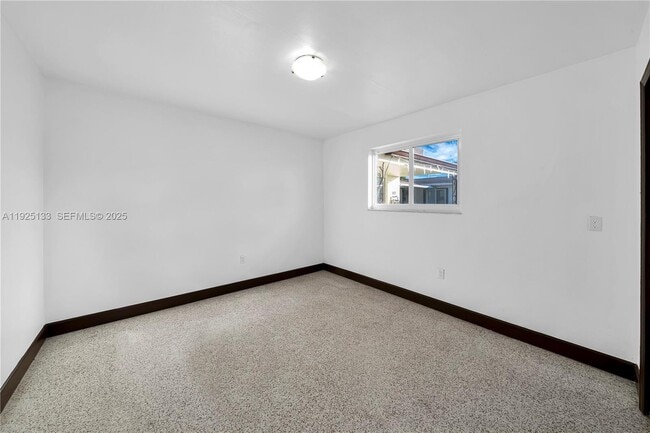 Building Photo - 3471 SW 3rd St