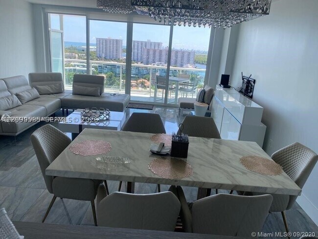 Building Photo - 400 Sunny Isles Blvd