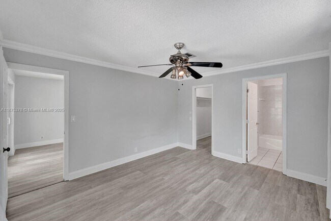 Building Photo - 5031 SW 88th Terrace