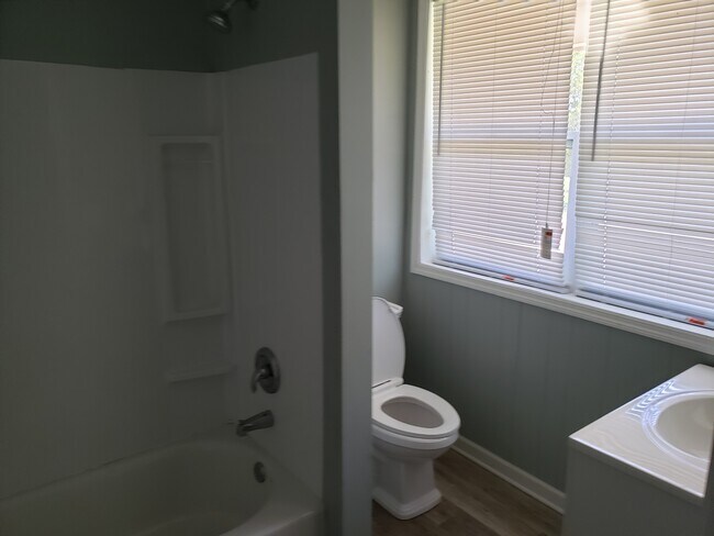 Building Photo - 941 Brewton Lovett Rd