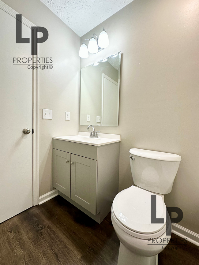 Building Photo - 2825 Snow Rd