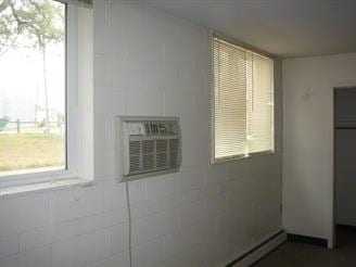 Windows - Fairlane Apartments