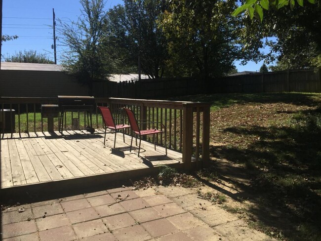 Building Photo - ADORABLE HOME IN THE HEART OF OLIVE BRANCH