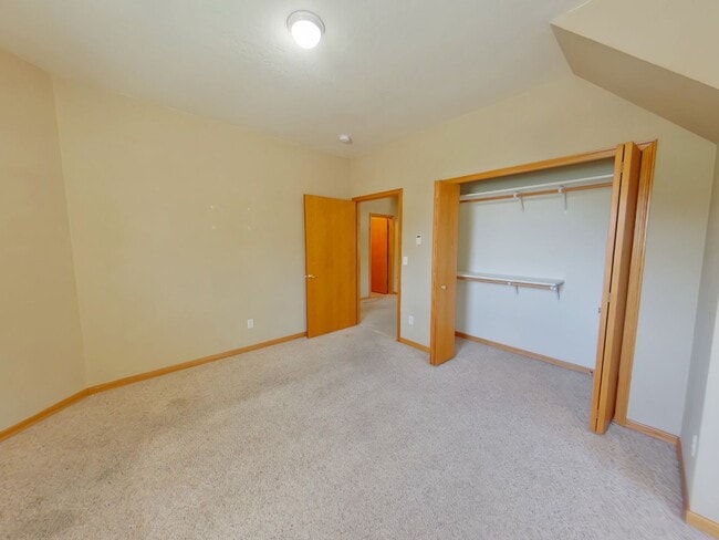 Building Photo - 720 NW 2nd St