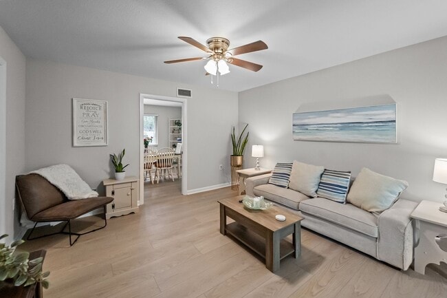Building Photo - Charming 3-Bedroom Home on Savannah’s Southside with Covered Patio and Large Backyard