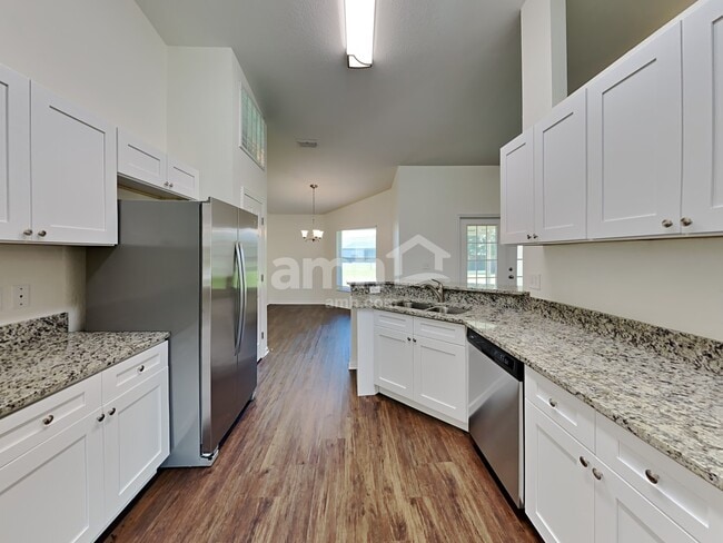 Building Photo - 3611 Welsch Way