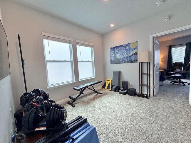 Building Photo - 660 Rosewood Way