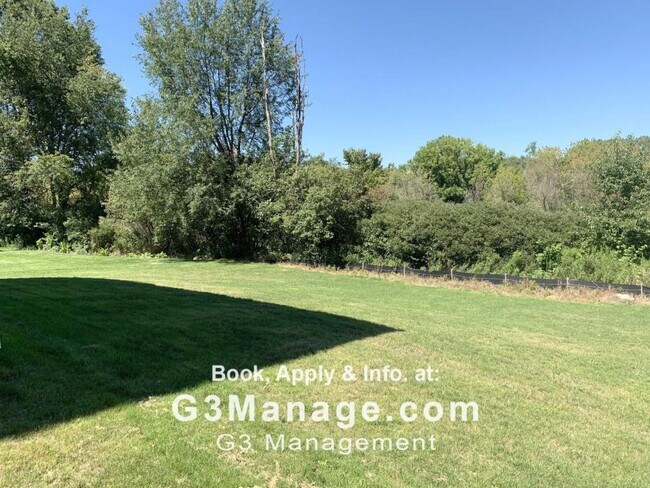 Building Photo - 1200 Weatherstone Ln