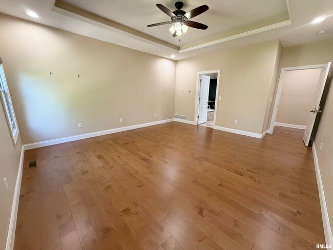 Building Photo - 1805 Blue Stone Dr