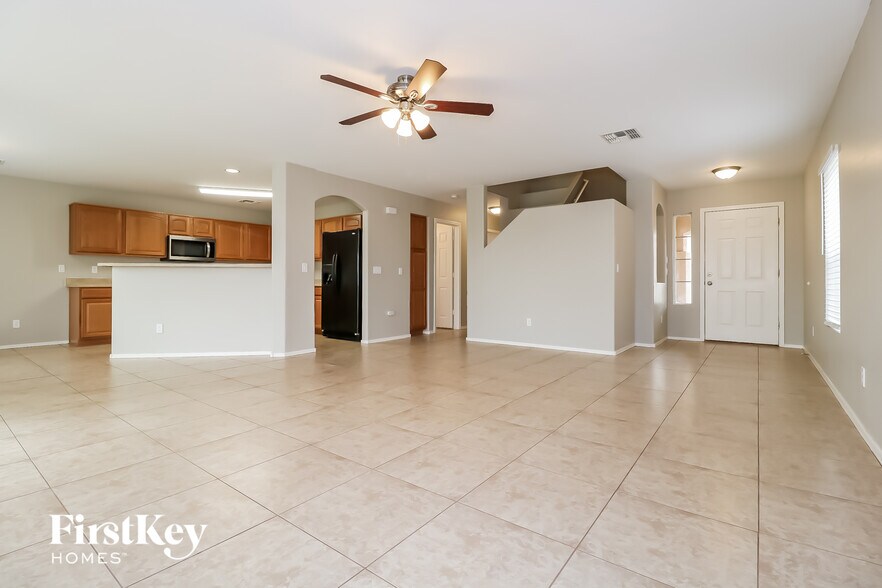 Building Photo - 22395 W Solano Dr