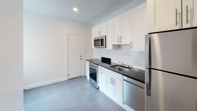 Building Photo - 123 Sutherland Rd
