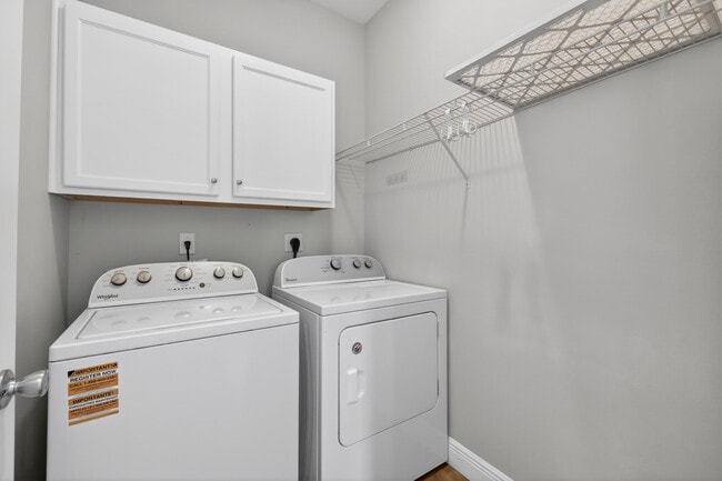 Building Photo - 7865 15th Ln