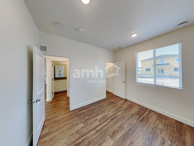 Building Photo - 2624 W 3340 S