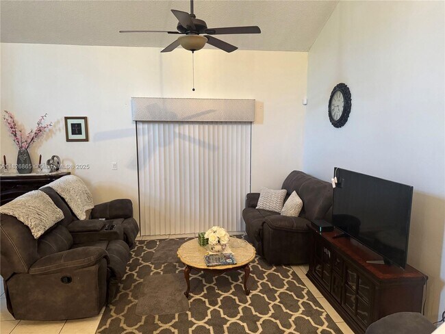 Building Photo - 8598 Lychee Dr