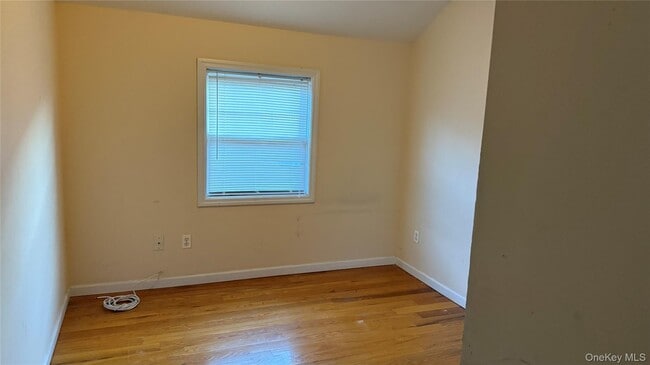 Building Photo - 87-30 Commonwealth Blvd