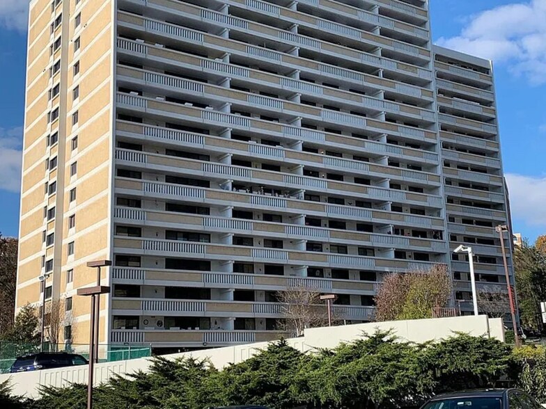 Building Photo - 6101 Edsall Rd