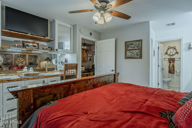 Building Photo - 15205 N Ivory Dr