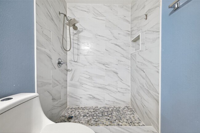 Building Photo - 18818 Flagstone Creek Rd