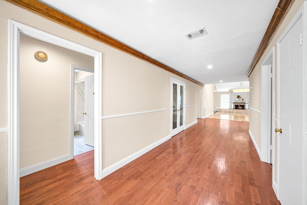 Building Photo - 13014 Skymeadow Dr