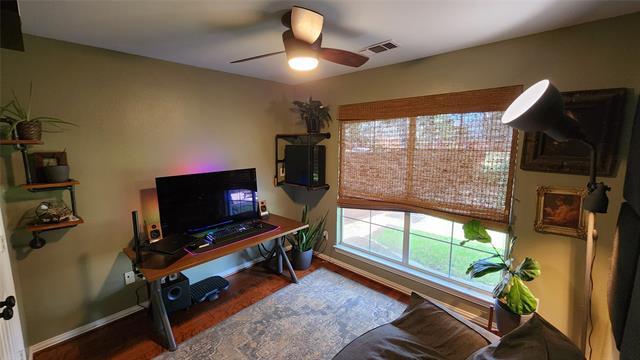 Building Photo - 209 Ivy Glen Dr