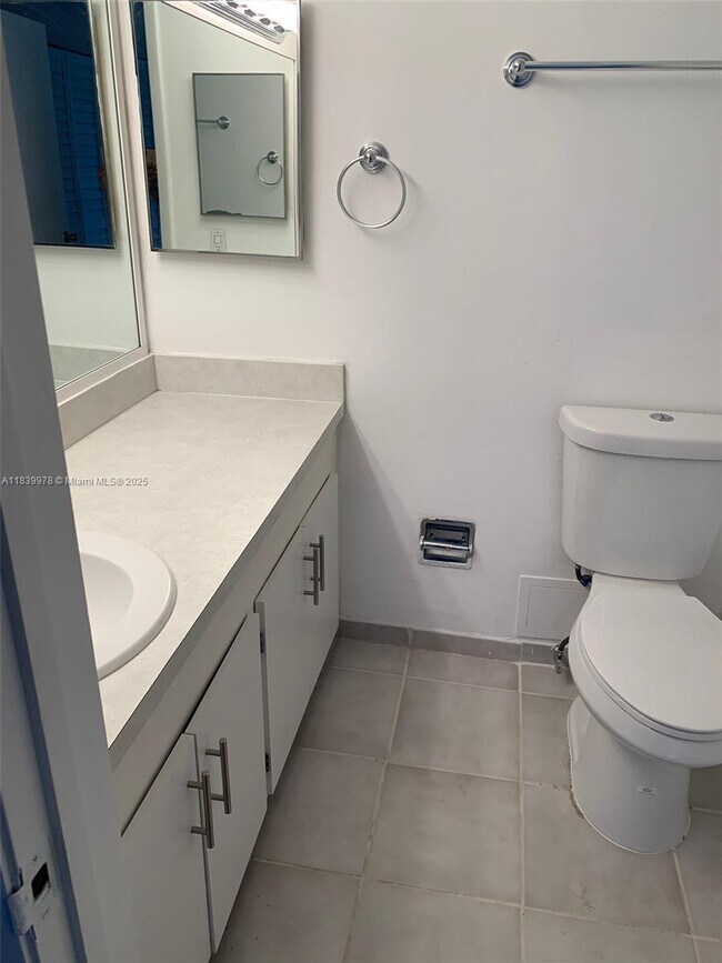 Building Photo - 11101 Royal Palm Blvd