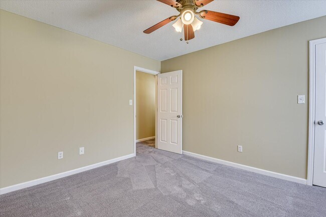 Building Photo - 630 Citation Ct