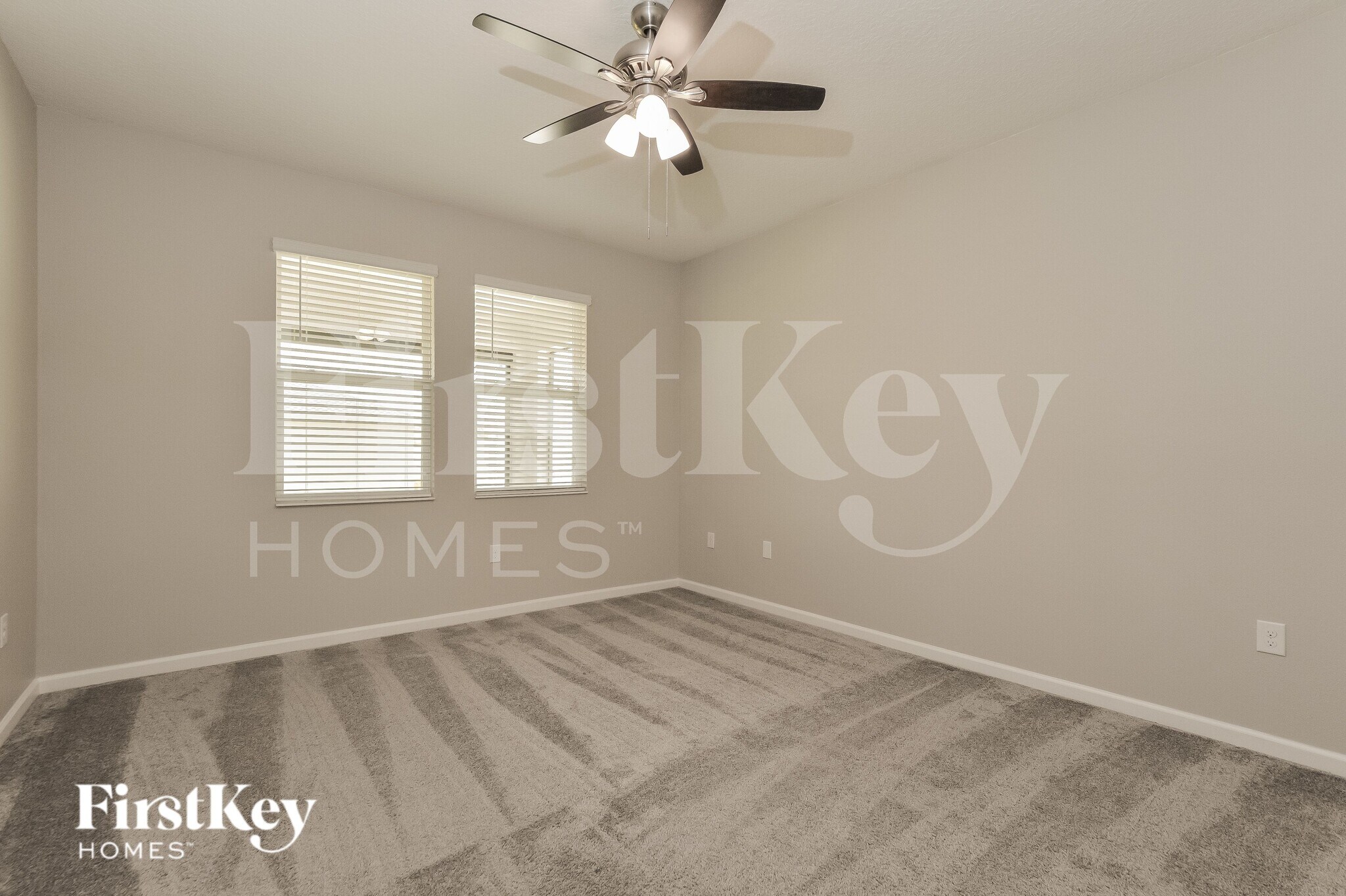 Building Photo - 921 Carmillion Ct