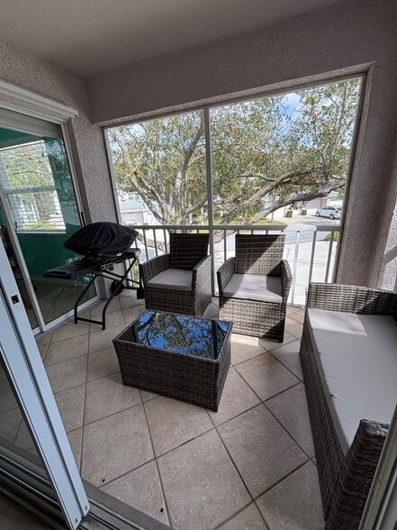 Outdoor Lanai - 5699 Sheffield Greene Cir