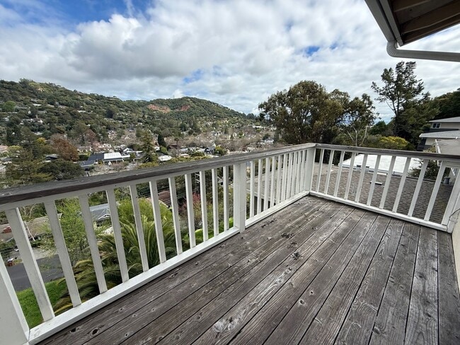 Building Photo - 55-57 Bayo Vista Way