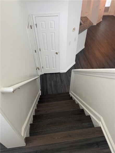 Building Photo - 1688 Windale Ct NW