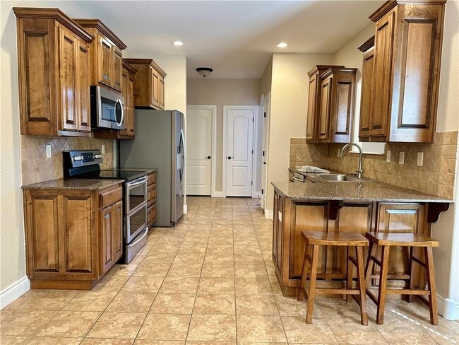 Building Photo - 4989 W Homespun Dr