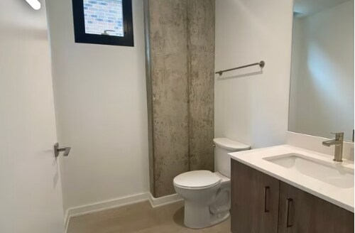 Building Photo - 1123 W Patterson Ave