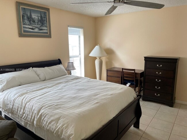 Building Photo - 11076 NW 23rd Ct